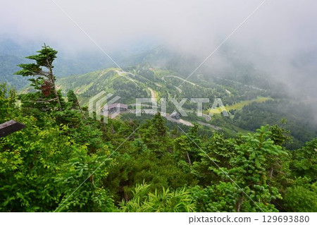 National Route 292 "Shiga-Kusatsu Highland Route" passes the highest point of the national highway at 2,172m. 129693880