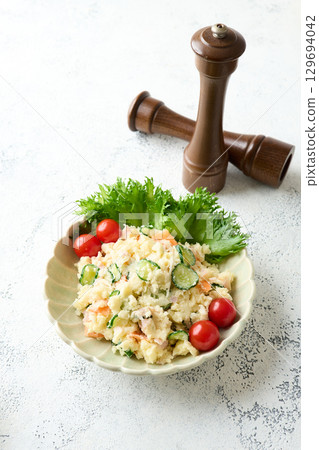 potato salad 129694042