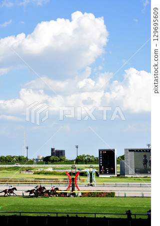 盛夏的中京賽馬場 盛夏的中京賽馬場 129695609