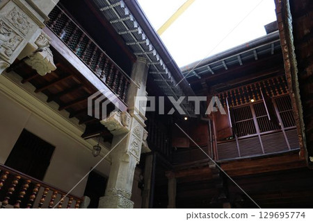 佛牙寺庭院景觀 [斯里蘭卡康提] 129695774