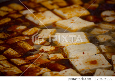 特色美食：滿滿的臭豆腐辣湯 129695999