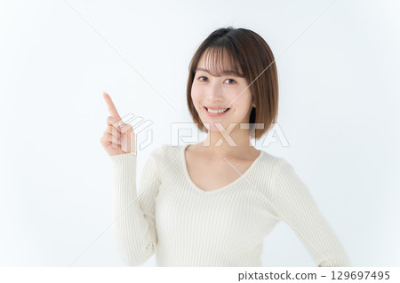 年輕女士隨便指點 129697495