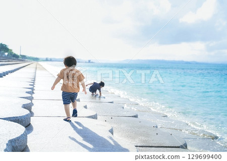 男孩走向大海 男孩走向大海 129699400