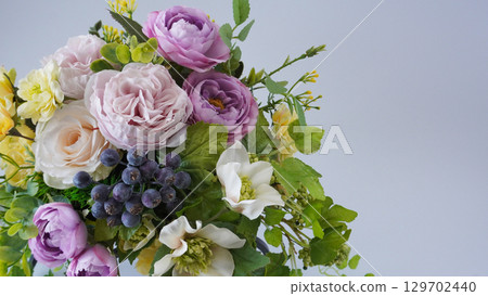 別緻的插花 129702440