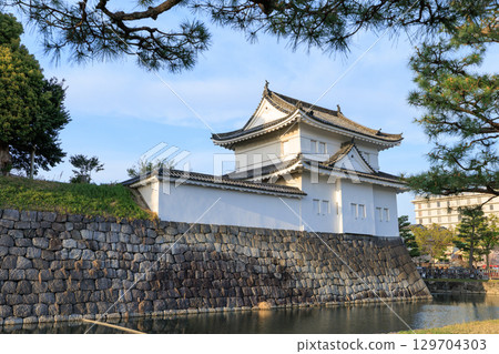 京都二條城夜景、東南角塔(京都府京都市中京區) 京都二條城夜景、東南角塔(京都府京都市中京區) 129704303
