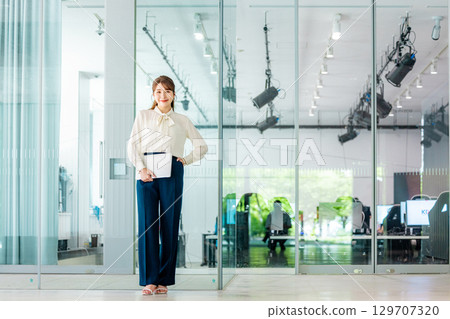 辦公室業務的女人 129707320