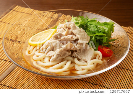 Chilled shabu-shabu udon noodles in citrus soup Chilled shabu-shabu udon noodles in citrus soup 129717667