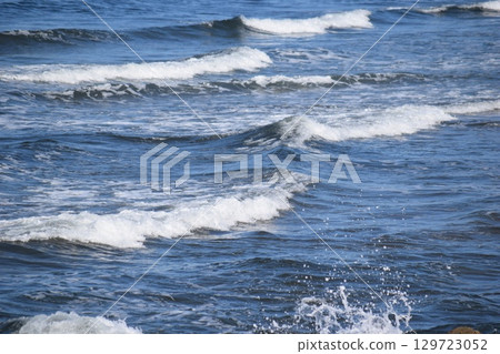 莊內海灘日本海的波濤洶湧 莊內海灘日本海的波濤洶湧 129723052