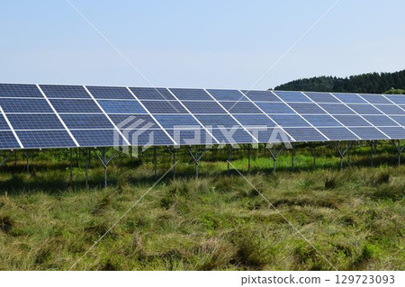 太陽能電池板自然能源 太陽能電池板自然能源 129723093