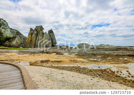 鮁浦(下北半島,7 月) 鮁浦(下北半島,7 月) 129723710