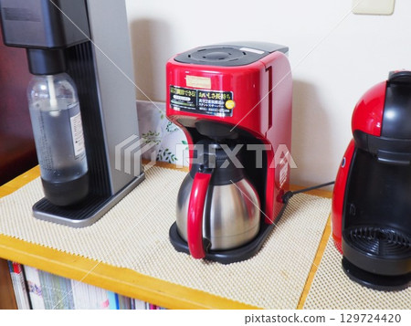 咖啡和碳酸水 129724420