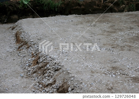 房屋地基工程(澆築混凝土前鋪設地板) 房屋地基工程(澆築混凝土前鋪設地板) 129726048