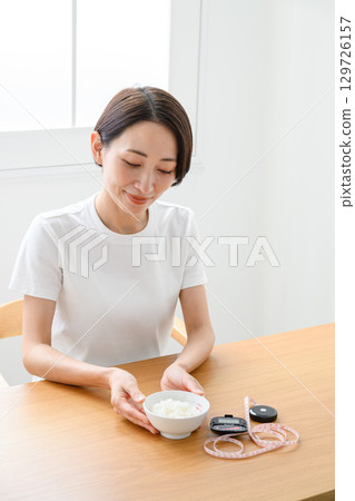 女人吃 女人吃 129726157