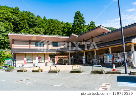 Image of a refreshing sunny blue sky and the roadside station Makino Oisaka Pass | Takashima City, Shiga Prefecture 129730550