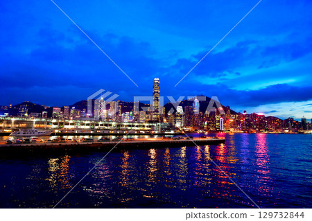 香港夜景 129732844