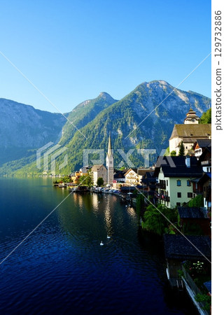 Beautiful lakeside townscape and Alpine scenery of Hallstatt, Austria, a World Heritage Site Beautiful lakeside townscape and Alpine scenery of Hallstatt, Austria, a World Heritage Site 129732886