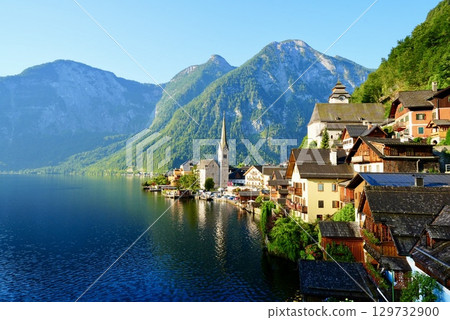 Beautiful lakeside townscape and Alpine scenery of Hallstatt, Austria, a World Heritage Site Beautiful lakeside townscape and Alpine scenery of Hallstatt, Austria, a World Heritage Site 129732900