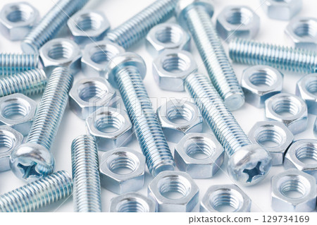 Pan head screws (cross recess) and nuts 129734169