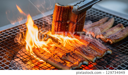 木炭烤鰻魚 129734949