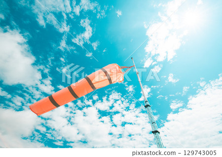 微風和藍天 微風和藍天 129743005