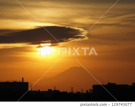 Sun setting over Mt. Fuji 129743077