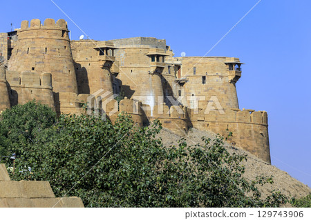 The walls of Jaisalmer Castle 129743906