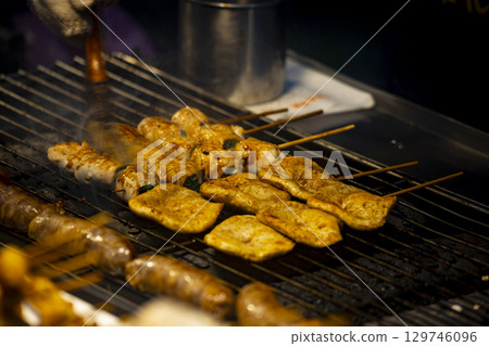 台灣夜市火鍋：響志作的烤肉串與甜點 129746096