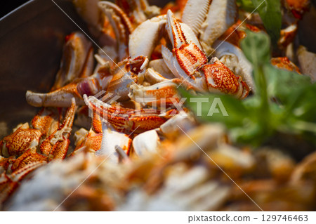亞洲風味:香辣炸蟹碗 亞洲風味:香辣炸蟹碗 129746463