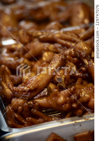 台灣夜市小吃：香氣四溢的小吃 129747076