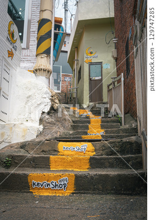 甘川文化村的氛圍樓梯 129747285