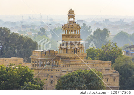 曼迪爾宮的塔齊亞塔 129747806