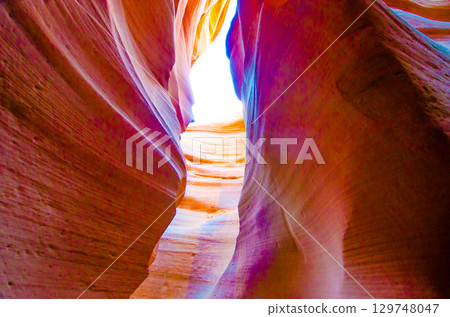 Lower Antelope Canyon, Arizona, USA 129748047