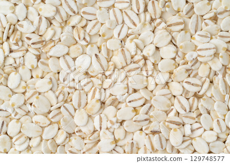 Close-up of rolled barley Close-up of rolled barley 129748577