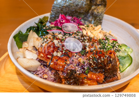 日本蒲燒鰻魚波奇飯 129749808