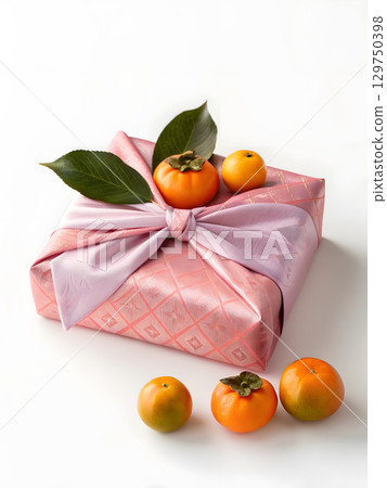 Celebrating Chuseok with traditional gifts and autumn fruits in Korea's festive atmosphere 129750398