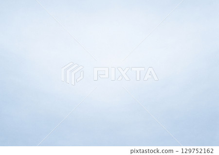 A fantasy blue background reminiscent of morning mist 129752162