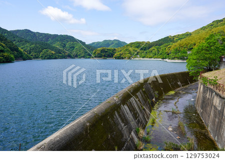 Kawachi Dam and Kawachi Reservoir 129753024