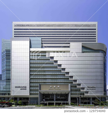 Osaka Station 129754840