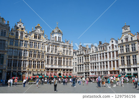 晴朗天氣下的大廣場公會大廈 / 比利時布魯塞爾 晴朗天氣下的大廣場公會大廈 / 比利時布魯塞爾 129756156