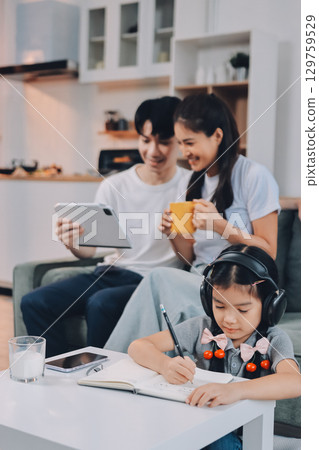 Family spends their free time together 129759529