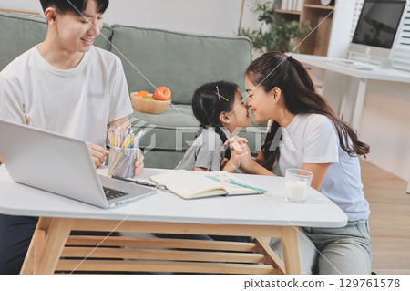 Family spends their free time together 129761578