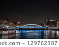 [東京]從隅田川大橋眺望永代橋和月島的夜景 129762387
