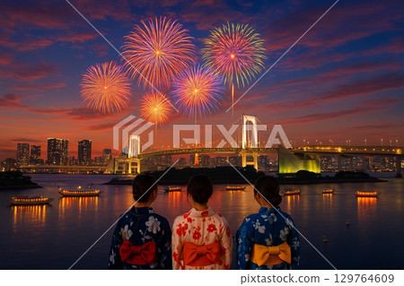 Tokyo Bay Fireworks Festival, Odaiba Seaside Park and Rainbow Bridge, Tokyo Tower 129764609
