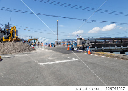 Traffic paralyzed by flooding: Repairs to intersections damaged by heavy rain in Aira City, Kagoshima Prefecture Traffic paralyzed by flooding: Repairs to intersections damaged by heavy rain in Aira City, Kagoshima Prefecture 129765627
