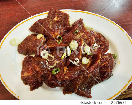 烤肉、牛舌、牛腩排、牛裡肌、香菇、牛肚、雞肉、豬裡肌 129766861