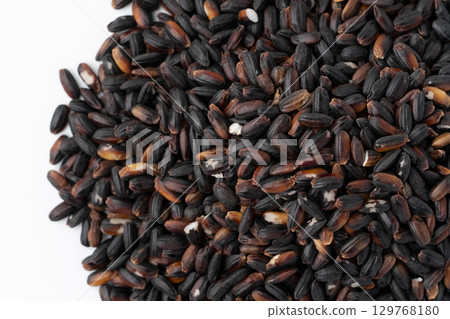 Close-up of black rice 129768180