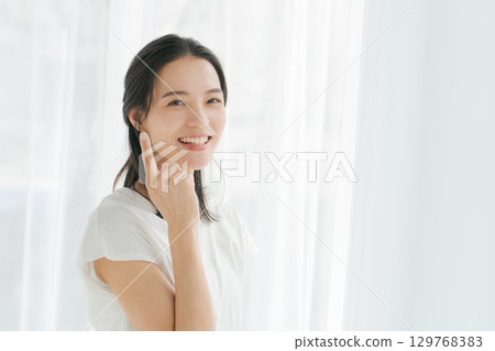 Beauty image of young women Beauty image of young women 129768383