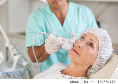 doctor uses cold hammer whitening doctor uses cold hammer whitening 129770318