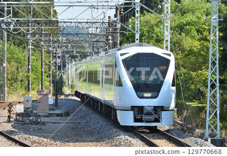 Railway: Tobu Nikko Line Limited Express Spacia X No. 9 N100 Series 129770668