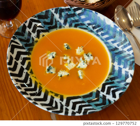 Carrot cream soup with gorgonzola Carrot cream soup with gorgonzola 129770752